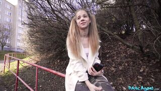 2020-02-27-4411913-teen-babe-gives-blowjob-in-forest_720