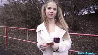 2020-02-27-4411913-teen-babe-gives-blowjob-in-forest_720