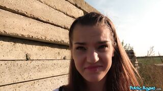 2018-12-18-4353733-tight-pussy-fucked-for-cash-outside_720