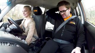 2019-01-14-4352842-polish-blonde-driving-lesson_720