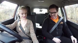 2019-01-14-4352842-polish-blonde-driving-lesson_720