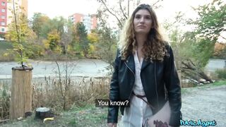 2019-01-17-4352861-sexy-models-night-time-public-fuck_720