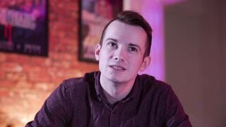 2019-02-23-4352809-fake-neighbourhood-date-night_720