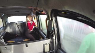 2019-02-24-4352779-sasha-steele-car-wash-flasher_720