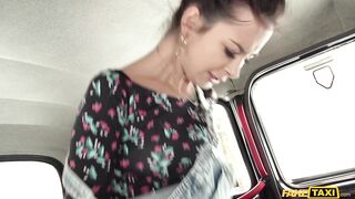 2019-03-27-4352649-overheated-and-easy-lay_720