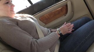 2023-09-29-rachel-cuffed-in-caf