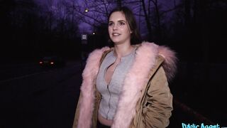 2020-08-31-4417344-student-with-big-natural-boobs_720