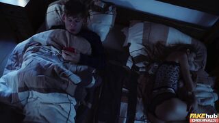 2019-09-07-4394015-the-sexologist_720