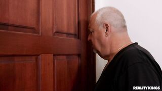 2020-10-06-4419037-hiding-him-from-her-husband_720