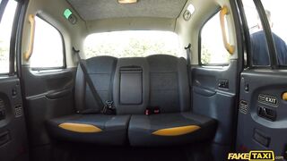 2020-01-26-4410424-petrol-station-big-boob-surprise_720