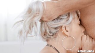 2020-12-22-4421569-indica-gets-wet_720