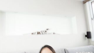 2020-11-28-4420686-wet-pussy-pounding_720