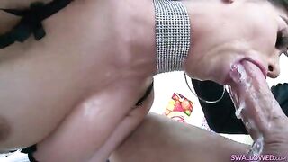 2018-09-07-swallowed-joseline-gets-sloppy_mobile