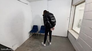 2023-04-29-Skyatjail1