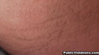 2010-08-05-27392-co-worker-gives-head_950