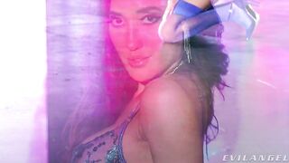 2025-09-03-283526-chloe-amour-mon-amour-scene-1-airtight540