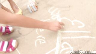 2010-06-04-27430-hop-scotching-barely-legal-babes_950