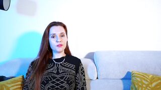 2022-12-13-kira-is-sharing-with-oletsha_720