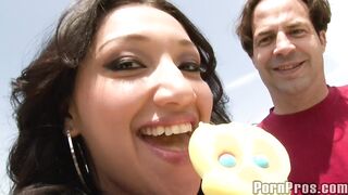 2010-05-03-27424-hardcore-vicky-takes-two_950