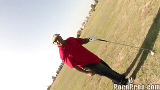 2009-12-10-16780-hole-in-one-up-isis-s-ass_950