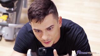 2023-06-20-8872101-influencer-fucks-big-dick-in-gym_720