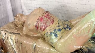 2025-08-25-messy-pleasuring-for-wonderwoman