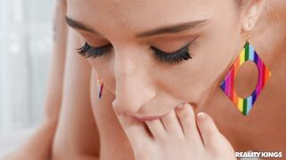 2020-08-26-4418158-self-lick-n-squirt_720