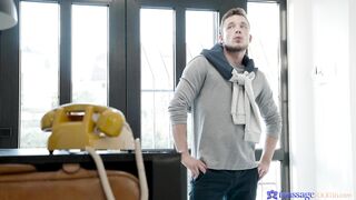 2023-01-10-8385651-serbian-blonde-gets-wet-and-wild_720