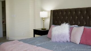 2025-03-21-10773031-free-use-fantasies-scene-3-fucking-fantasy_720