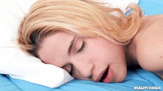 2020-07-22-4417029-tight-bod_720