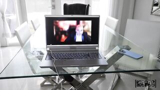 2023-07-10-9221791-screw-your-video-call-play-with-me_720