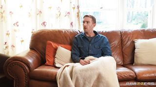 2025-04-15-10807151-out-of-the-blue_720