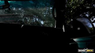 2024-01-17-9773751-alexis-rides-the-bus_720