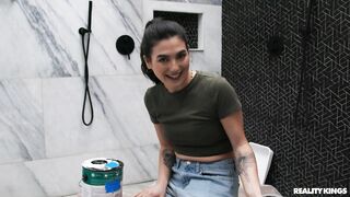 2025-10-02-11377001-remodeling-the-bathroom_720