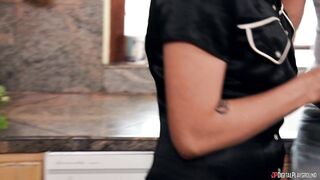 2020-06-01-4413972-falling-from-grace-scene-3_720