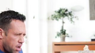 2020-08-19-4417844-my-friends-are-here_720