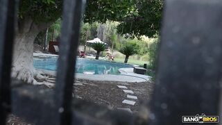 2024-01-22-9773481-a-gorgeous-ass_720