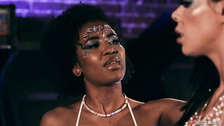 2020-08-24-4417775-red-light-arena-scene-2_720