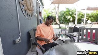 2023-04-02-8842861-anal-tutor_720