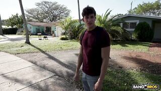 2023-12-25-9722741-stepmoms-banging-body_720