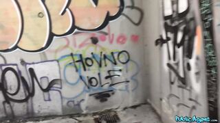 2019-06-25-4360279-outdoor-underwear-model-casting_720