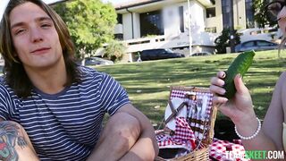 2025-10-02-31082-aria_banks_720