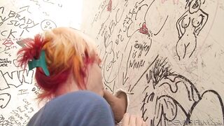 2015-09-05-78554-trans-glory-hole-surprise-78554-540