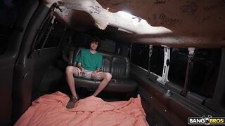 2024-02-07-9810171-a-cute-bunny-in-the-bus_720