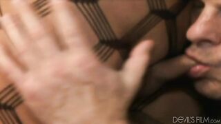 2014-04-26-64575-americas-next-top-trans-season-19-all-stars-03-64575-540