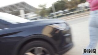 2022-10-13-8109091-valeria-needs-to-move_720