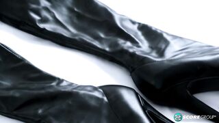 2025-09-29-62002-briana-black-62002_720