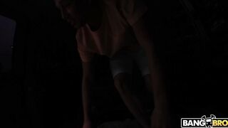 2023-05-17-8839391-nice-girl-meets-trouser-snake_720