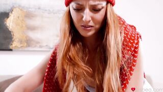 2022-12-22-8321471-wet-pussy-is-the-perfect-xmas-treat_720