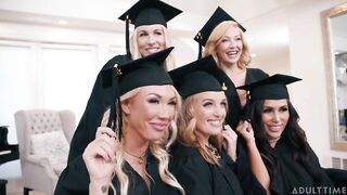 2024-12-30-252536-graduation-overload-252536-720